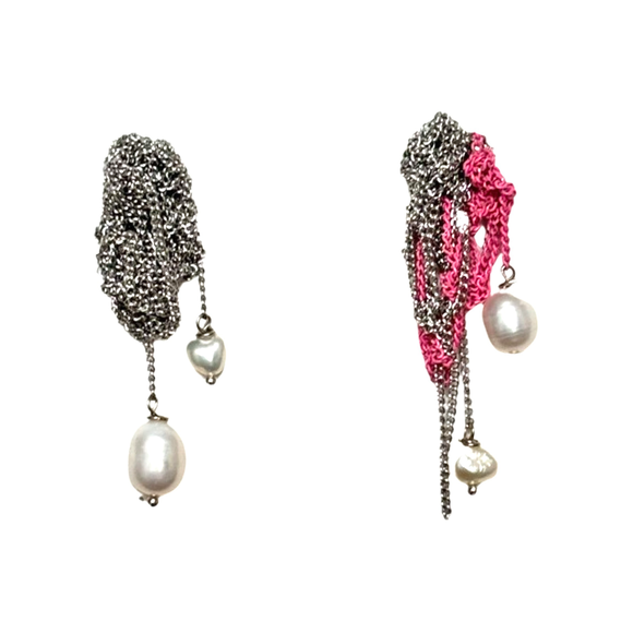 Aoi Silver & Pink Pearl Drop Mesh Earrings